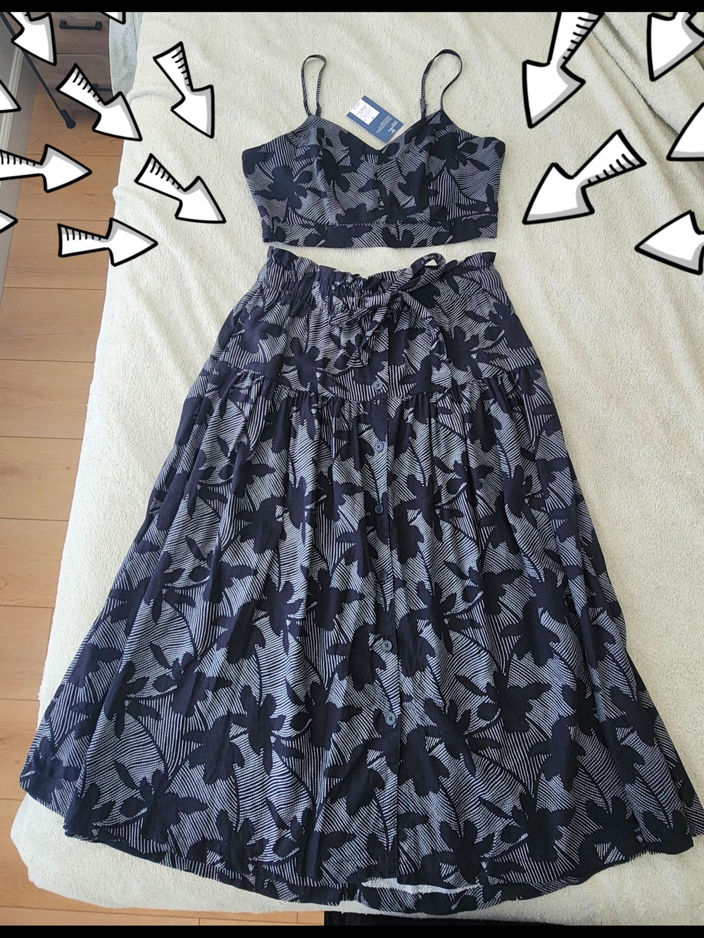 Universal Thread Black & White Floral Linen Maxi Skirt & Cropped Top Set